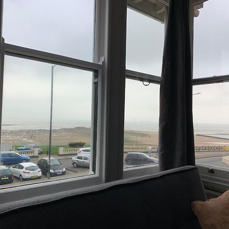 Ocean View Double With Ensuite, With Access To Private Garden And Bike Store Margate Kültér fotó