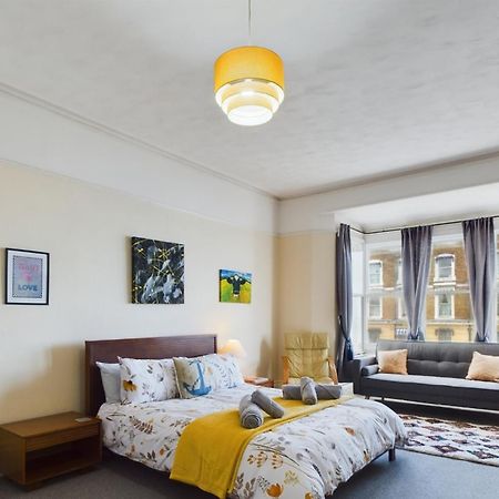 Ocean View Double With Ensuite, With Access To Private Garden And Bike Store Margate Kültér fotó