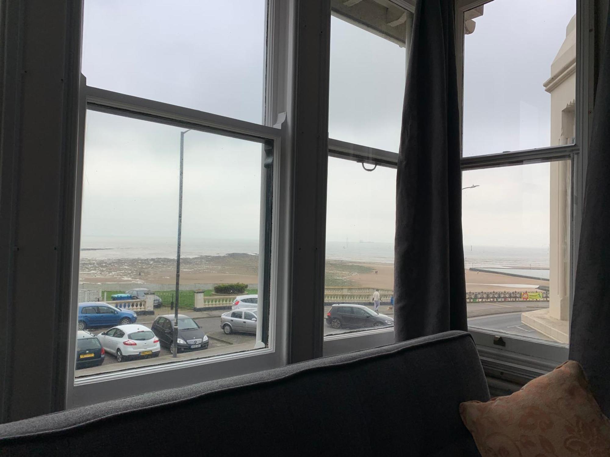 Ocean View Double With Ensuite, With Access To Private Garden And Bike Store Margate Kültér fotó