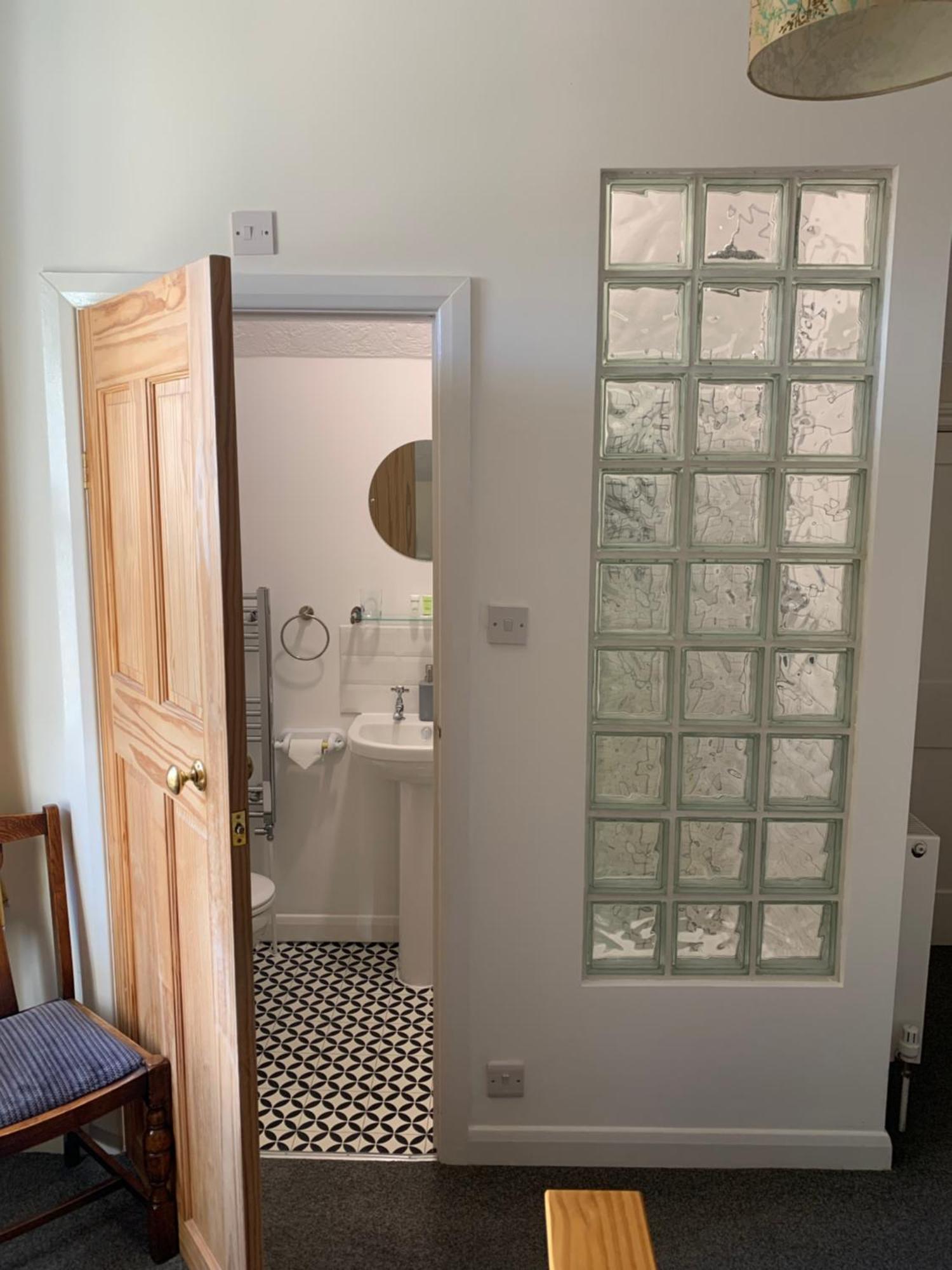 Ocean View Double With Ensuite, With Access To Private Garden And Bike Store Margate Kültér fotó
